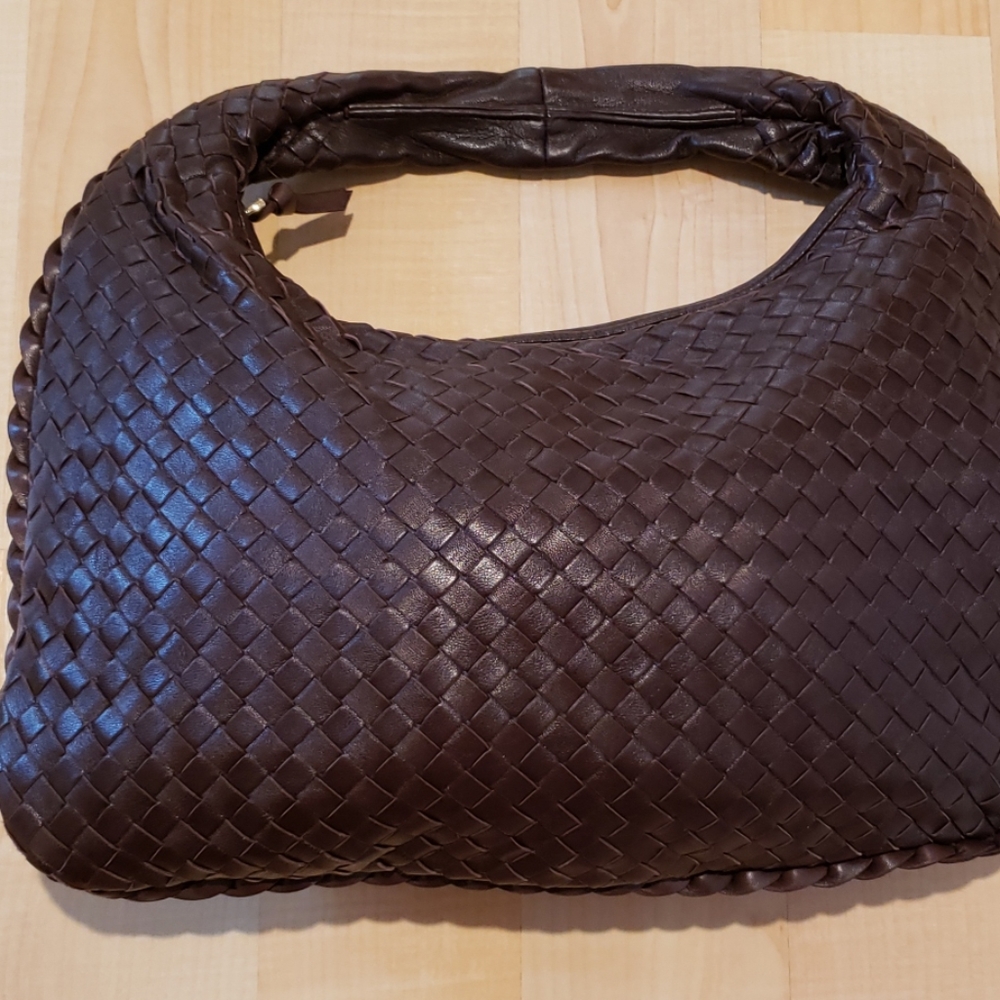 100%Authentic BOTTEGA VENETA *FLAWLESS BEAUTY*